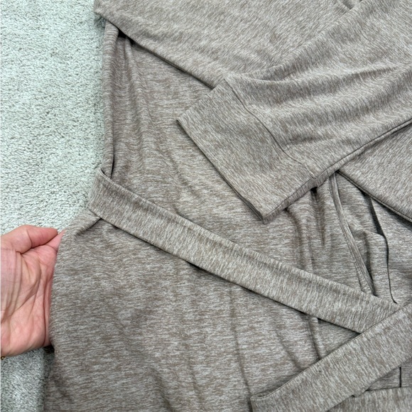 NWT Outdoor Voices Cloudknit Robe, Mocha, Medium/Large - Picture 2 of 5